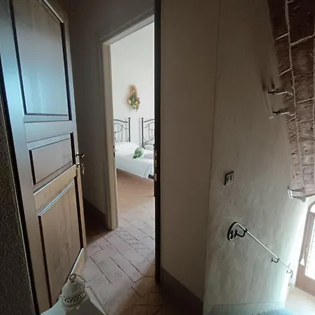 Tenuta L'oliveta Farm stay *