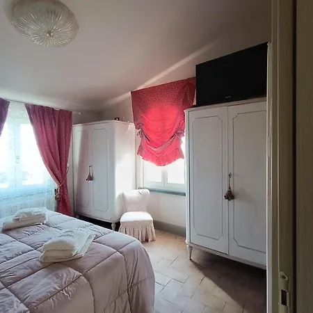 Farm stay Tenuta L'oliveta Crespina