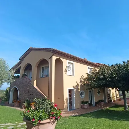 Tenuta L'oliveta Farm stay Crespina