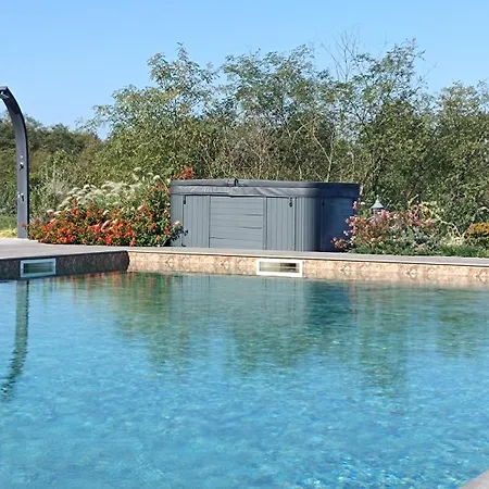 Farm stay Tenuta L'oliveta Crespina
