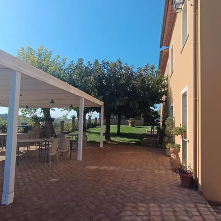 Tenuta L'oliveta Farm stay