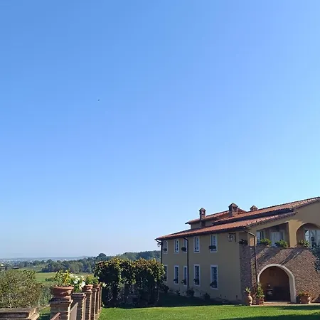 Tenuta L'oliveta Farm stay *